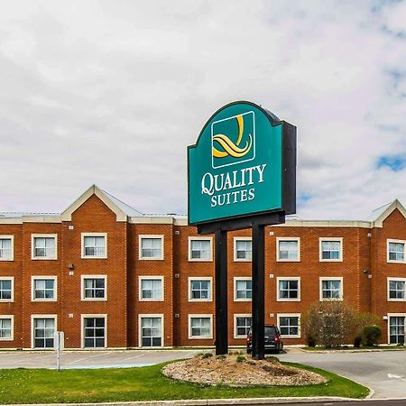 Quality Suites Quebec City Exterior photo