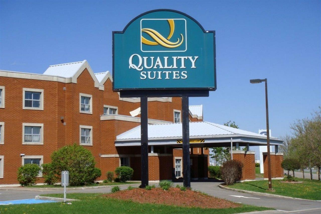 Quality Suites Quebec City Exterior photo
