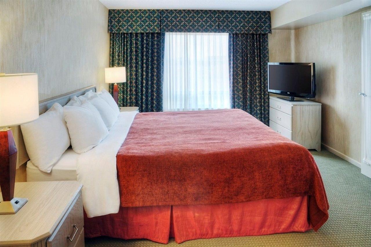 Quality Suites Quebec City Exterior photo